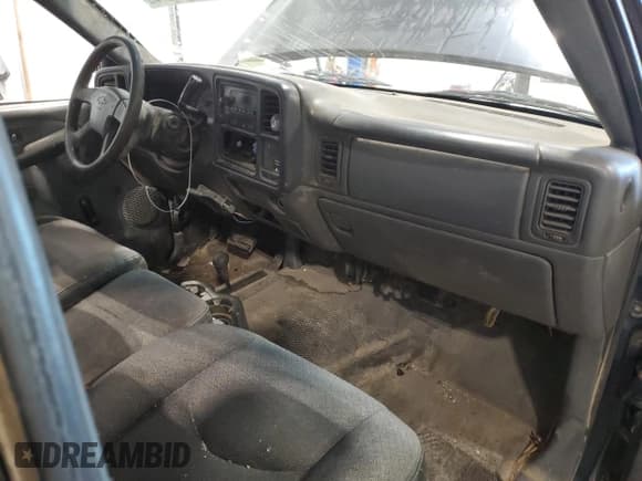 ✅ 2007 Chevrolet Silverado 2500HD Work Truck • VIN: 1GCHK24U67E172150 • Лот: 89400135. Опубликован ранее на Copart с пробегом Не указан. Бесплатный доступ к архиву аукционных продаж из США и подробный отчёт об истории автомобиля на DreamBid. Изображение 8.