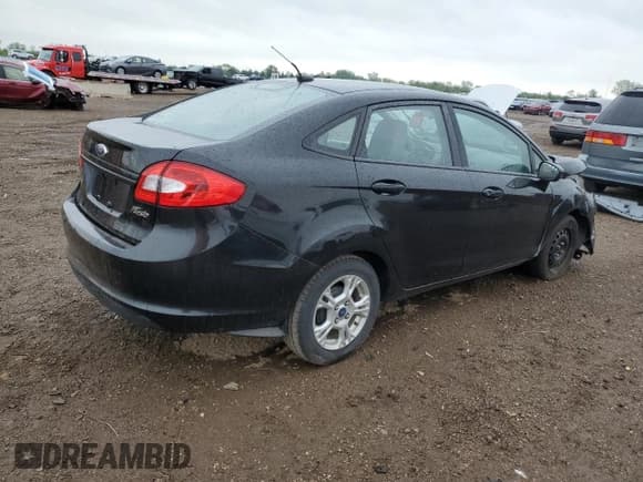 ✅ 2013 Ford Fiesta S • VIN: 3FADP4AJ2DM192770 • Лот: 57842745. Опубликован ранее на Copart с пробегом 211 267 миль. Бесплатный доступ к архиву аукционных продаж из США и подробный отчёт об истории автомобиля на DreamBid. Изображение 3.