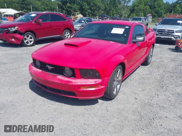 ✅ 2008 Ford Mustang GT Deluxe • VIN: 1ZVHT82H285184963 • Lot: 42479534. Listed on IAAI with 164,349 mi. Free auction sales archive from the USA and detailed vehicle history report at DreamBid. Image 2.