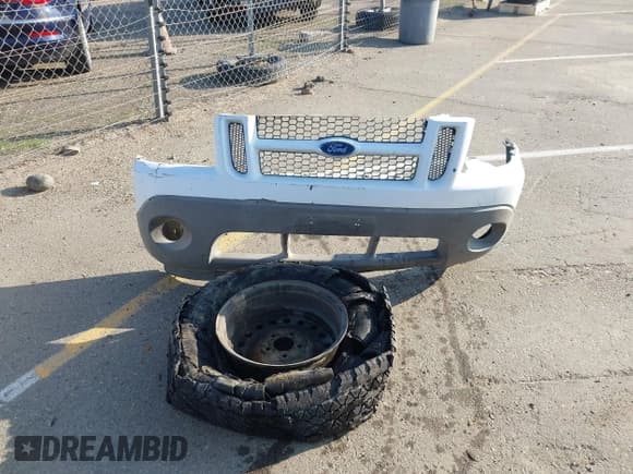 ✅ 2003 Ford Explorer Sport Trac XLS • VIN: 1FMZU67E43UA81139 • Lot: 43526364. Listed on IAAI with 155,028 mi. Free auction sales archive from the USA and detailed vehicle history report at DreamBid. Image 12.