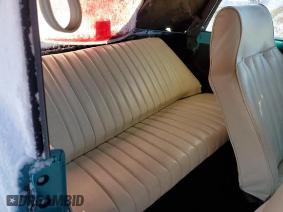 ✅ 1973 Volkswagen Beetle • VIN: 00000001532401296 • Lot: 88973165. Wystawiony na Copart z przebiegiem 8 743 mil. Bezpłatny archiwum sprzedaży aukcyjnych z USA i szczegółowy raport historii pojazdu na DreamBid. Zdjęcie 10.