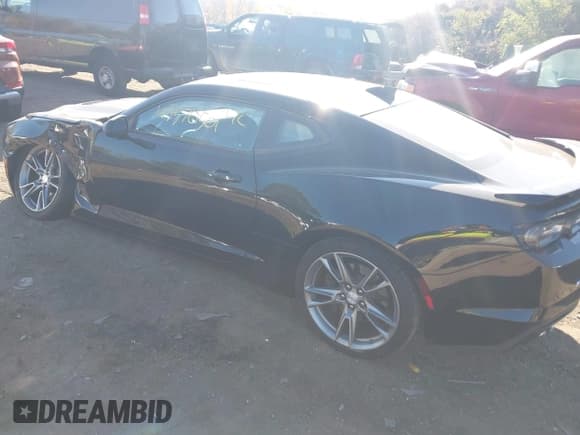 ✅ 2019 Chevrolet Camaro 2SS • VIN: 1G1FH1R75K0104505 • Лот: 43570501. Опубликован ранее на IAAI с пробегом 20 055 миль. Бесплатный доступ к архиву аукционных продаж из США и подробный отчёт об истории автомобиля на DreamBid. Изображение 3.