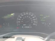 ✅ 2000 Lincoln Town Car Executive • VIN: 1LNHM81WXYY933776 • Lot: 43046287. Wystawiony na IAAI z przebiegiem 242 602 mil. Bezpłatny archiwum sprzedaży aukcyjnych z USA i szczegółowy raport historii pojazdu na DreamBid. Zdjęcie 7.