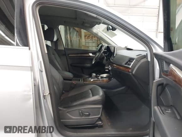 ✅ 2018 Audi Q5 Premium Plus • VIN: WA1BNAFY6J2124450 • Lot: 43265610. Listed on IAAI with 184,942 mi. Free auction sales archive from the USA and detailed vehicle history report at DreamBid. Image 5.