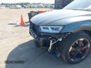 ✅ 2020 Audi SQ5 Premium Plus • VIN: WA1B4AFY7L2015212 • Лот: 43033318. Опубликован ранее на IAAI с пробегом 40 392 миль. Бесплатный доступ к архиву аукционных продаж из США и подробный отчёт об истории автомобиля на DreamBid. Изображение 6.