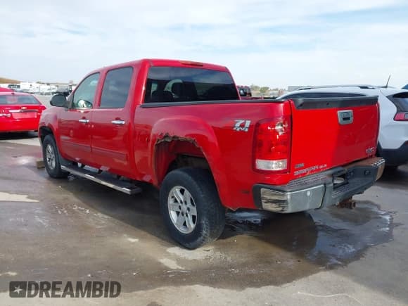 ✅ 2010 GMC Sierra 1500 SLE • VIN: 3GTRKVE33AG190388 • Lot: 43628420. Listed on IAAI with 148,763 mi. Free auction sales archive from the USA and detailed vehicle history report at DreamBid. Image 3.