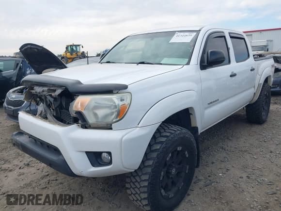 ✅ 2013 Toyota Tacoma • VIN: 5TFLU4EN2DX076815 • Lot: 41344839. Wystawiony na IAAI z przebiegiem 311 083 mil. Bezpłatny archiwum sprzedaży aukcyjnych z USA i szczegółowy raport historii pojazdu na DreamBid. Zdjęcie 2.
