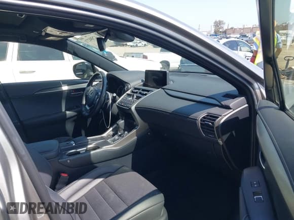 ✅ 2020 Lexus NX 300 F Sport • VIN: JTJSARBZ2L2159680 • Лот: 42580271. Опубликован ранее на IAAI с пробегом 30 018 миль. Бесплатный доступ к архиву аукционных продаж из США и подробный отчёт об истории автомобиля на DreamBid. Изображение 5.