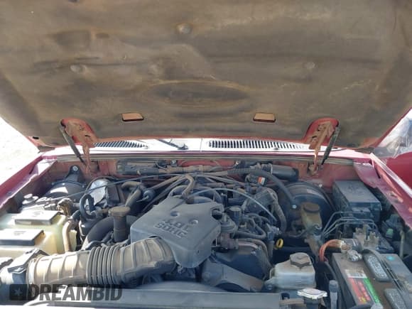 ✅ 2005 Ford Explorer Sport Trac XLS • VIN: 1FMZU67K75UA58849 • Lot: 41896548. Wystawiony na IAAI z przebiegiem 195 034 mil. Bezpłatny archiwum sprzedaży aukcyjnych z USA i szczegółowy raport historii pojazdu na DreamBid. Zdjęcie 10.