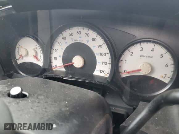 2009 Dodge Dakota Bighorn/Lonestar z VIN 1D7HE32K09S719308, wystawiony jako Copart lot #46914985 z przebiegiem Nie podano mil oraz Szkoda całkowita • Salvage title. Historia ofert i sprzedaży dostępna na DreamBid. Obrazek 9.