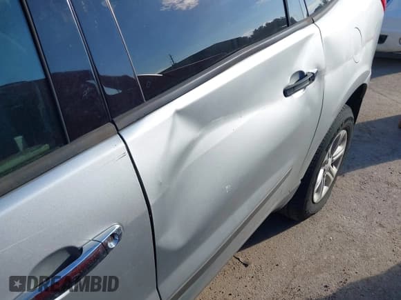 ✅ 2012 Chevrolet Traverse LS • VIN: 1GNKRFEDXCJ404734 • Lot: 43466456. Wystawiony na IAAI z przebiegiem 207 809 mil. Bezpłatny archiwum sprzedaży aukcyjnych z USA i szczegółowy raport historii pojazdu na DreamBid. Zdjęcie 6.