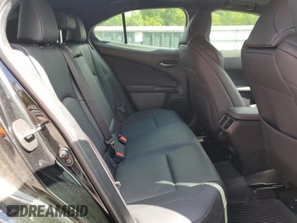 ✅ 2022 Lexus UX 200 F Sport • VIN: JTHE3JBH2N2046669 • Лот: 72200434. Опубликован ранее на Copart с пробегом 19 880 миль. Бесплатный доступ к архиву аукционных продаж из США и подробный отчёт об истории автомобиля на DreamBid. Изображение 11.