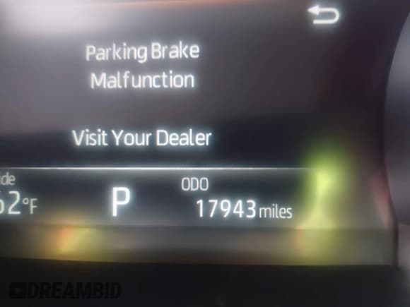 ✅ 2024 Toyota Highlander XLE • VIN: 5TDKDRBH4RS541051 • Лот: 43385217. Опубликован ранее на IAAI с пробегом 17 943 миль. Бесплатный доступ к архиву аукционных продаж из США и подробный отчёт об истории автомобиля на DreamBid. Изображение 16.