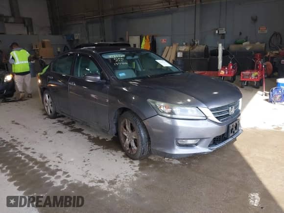 2014 Honda Accord LX with VIN 1HGCR2F32EA232649, listed as a IAAI auction lot 43115170 with 147,636 mi miles and . Bid and sale history available at DreamBid. Image 1.