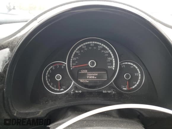 ✅ 2016 Volkswagen Beetle Fleet Edition • VIN: 3VWF17ATXGM636096 • Lot: 93456555. Wystawiony na Copart z przebiegiem 71 410 mil. Bezpłatny archiwum sprzedaży aukcyjnych z USA i szczegółowy raport historii pojazdu na DreamBid. Zdjęcie 9.