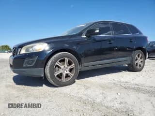 ✅ 2013 Volvo XC60 T6 • VIN: YV4902DZ4D2440967 • Lot: 90519135. Wystawiony na Copart z przebiegiem 167 722 mil. Bezpłatny archiwum sprzedaży aukcyjnych z USA i szczegółowy raport historii pojazdu na DreamBid. Zdjęcie 1.