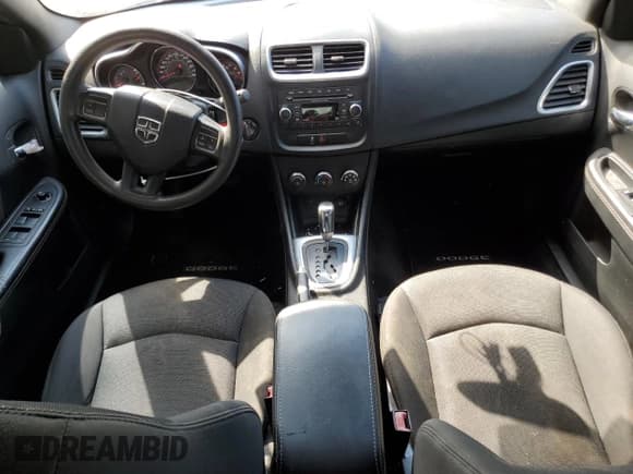 ✅ 2013 Dodge Avenger SE • VIN: 1C3CDZAB4DN614083 • Lot: 75720794. Wystawiony na Copart z przebiegiem 170 024 mil. Bezpłatny archiwum sprzedaży aukcyjnych z USA i szczegółowy raport historii pojazdu na DreamBid. Zdjęcie 8.