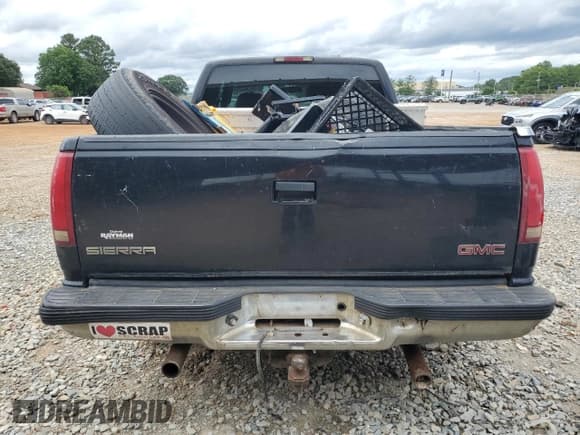 ✅ 1998 GMC Sierra 1500 • VIN: 1GTEK19R1WR500406 • Лот: 59254225. Опубликован ранее на Copart с пробегом 271 184 миль. Бесплатный доступ к архиву аукционных продаж из США и подробный отчёт об истории автомобиля на DreamBid. Изображение 6.