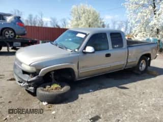 2001 Chevrolet Silverado 2500 с VIN 1GCGK29U51Z185752, выставлен на аукционе Copart как лот 51232125 с пробегом 205 401 миль миль и Списание • Salvage title. История ставок и продаж доступна на DreamBid. Изображение 1.