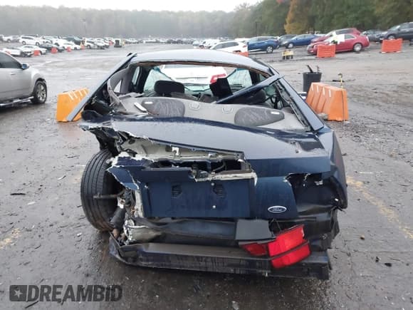 ✅ 2002 Ford Mustang Standard • VIN: 1FAFP40442F142518 • Lot: 43550203. Listed on IAAI with Not provided. Free auction sales archive from the USA and detailed vehicle history report at DreamBid. Image 16.