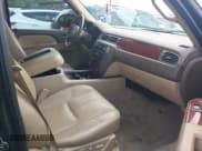 ✅ 2011 GMC Yukon XL SLT • VIN: 1GKS1KE04BR119389 • Lot: 43072890. Wystawiony na IAAI z przebiegiem 217 701 mil. Bezpłatny archiwum sprzedaży aukcyjnych z USA i szczegółowy raport historii pojazdu na DreamBid. Zdjęcie 5.