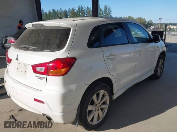 2012 Mitsubishi Outlander SE с VIN JA4AR4AUXCZ006904, выставлен на аукционе IAAI как лот 43264295 с пробегом 132 930 миль миль и . История ставок и продаж доступна на DreamBid. Изображение 4.