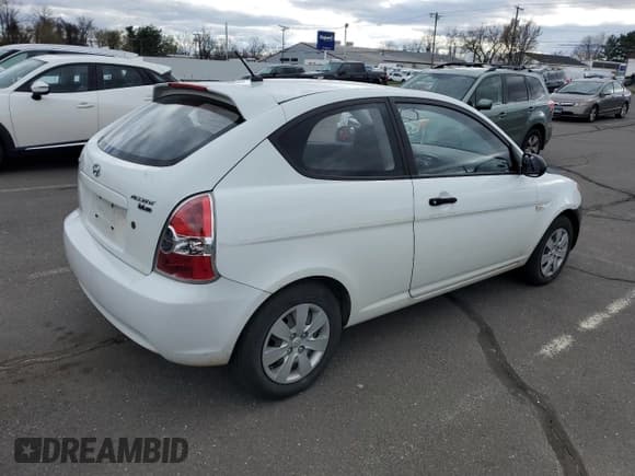 ✅ 2010 Hyundai Accent GS • VIN: KMHCM3AC1AU163662 • Лот: 53574705. Опубликован ранее на Copart с пробегом 115 858 миль. Бесплатный доступ к архиву аукционных продаж из США и подробный отчёт об истории автомобиля на DreamBid. Изображение 3.