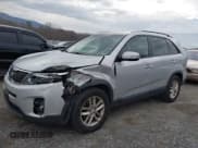 ✅ 2014 Kia Sorento LX • VIN: 5XYKTCA68EG538077 • Lot: 43697961. Wystawiony na IAAI z przebiegiem 144 776 mil. Bezpłatny archiwum sprzedaży aukcyjnych z USA i szczegółowy raport historii pojazdu na DreamBid. Zdjęcie 6.