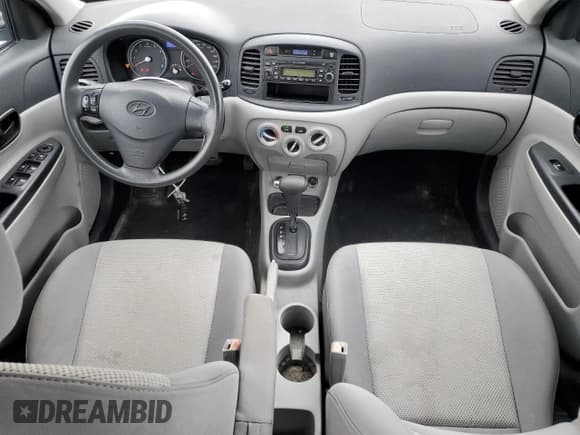 ✅ 2010 Hyundai Accent GL • VIN: KMHCN4BC3AU494793 • Лот: 85128204. Опубликован ранее на Copart с пробегом 180 672 миль. Бесплатный доступ к архиву аукционных продаж из США и подробный отчёт об истории автомобиля на DreamBid. Изображение 8.