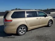 ✅ 2011 Toyota Sienna LE • VIN: 5TDKK3DC2BS135487 • Lot: 93556155. Wystawiony na Copart z przebiegiem 147 038 mil. Bezpłatny archiwum sprzedaży aukcyjnych z USA i szczegółowy raport historii pojazdu na DreamBid. Zdjęcie 3.
