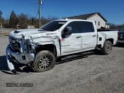 ✅ 2024 Chevrolet Silverado 2500HD • VIN: 2GC1YPEY9R1245269 • Lot: 47357355. Wystawiony na Copart z przebiegiem 26 586 mil. Bezpłatny archiwum sprzedaży aukcyjnych z USA i szczegółowy raport historii pojazdu na DreamBid. Zdjęcie 1.