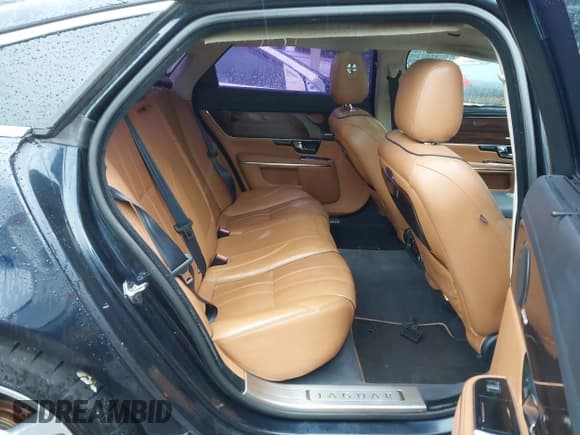 ✅ 2012 Jaguar XJ XJL • VIN: SAJWA2GB8CLV27248 • Lot: 43882077. Listed on IAAI with 141,667 mi. Free auction sales archive from the USA and detailed vehicle history report at DreamBid. Image 8.
