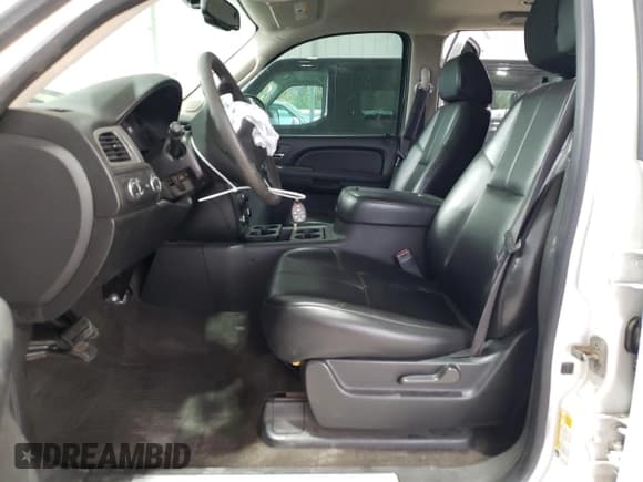 ✅ 2008 Chevrolet Suburban Commercial • VIN: 3GNGK26K58G254718 • Lot: 53383425. Wystawiony na Copart z przebiegiem 146 068 mil. Bezpłatny archiwum sprzedaży aukcyjnych z USA i szczegółowy raport historii pojazdu na DreamBid. Zdjęcie 7.