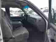 2002 Chevrolet Silverado 1500 с VIN 1GCEC19T92E213938, выставлен на аукционе IAAI как лот 41751336 с пробегом 221 866 миль миль и . История ставок и продаж доступна на DreamBid. Изображение 5.