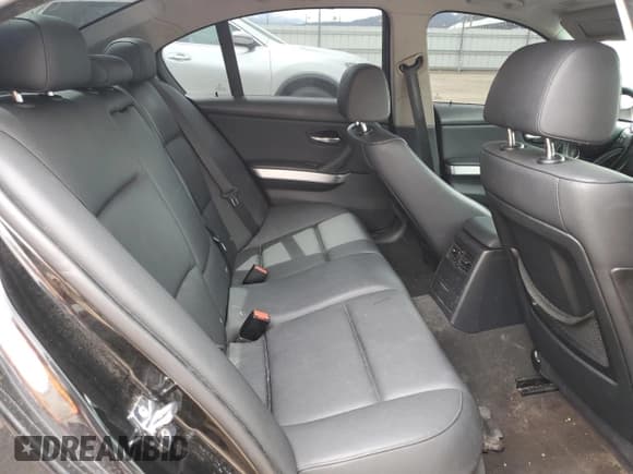 ✅ 2009 BMW 3 Series 335i • VIN: WBAPM73569E190791 • Lot: 56718365. Listed on Copart with 172,993 mi. Free auction sales archive from the USA and detailed vehicle history report at DreamBid. Image 10.