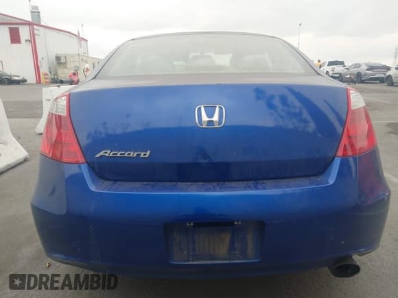✅ 2010 Honda Accord LX-S • VIN: 1HGCS1B3XAA017972 • Лот: 43576232. Опубликован ранее на IAAI с пробегом 176 829 миль. Бесплатный доступ к архиву аукционных продаж из США и подробный отчёт об истории автомобиля на DreamBid. Изображение 16.