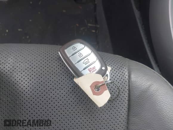 2015 Hyundai Elantra Limited с VIN 5NPDH4AE2FH577023, выставлен на аукционе IAAI как лот 43028522 с пробегом 153 189 миль миль и . История ставок и продаж доступна на DreamBid. Изображение 11.