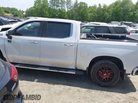 2019 Chevrolet Silverado 1500 High Country с VIN 1GCUYHED0KZ264399, выставлен на аукционе IAAI как лот 42323945 с пробегом 95 171 миль миль и . История ставок и продаж доступна на DreamBid. Изображение 15.