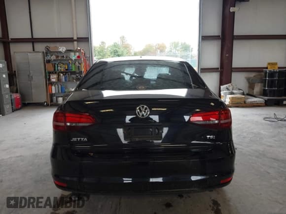 ✅ 2018 Volkswagen Jetta SE • VIN: 3VWB67AJ5JM239627 • Лот: 43446991. Опубликован ранее на IAAI с пробегом 95 933 миль. Бесплатный доступ к архиву аукционных продаж из США и подробный отчёт об истории автомобиля на DreamBid. Изображение 17.