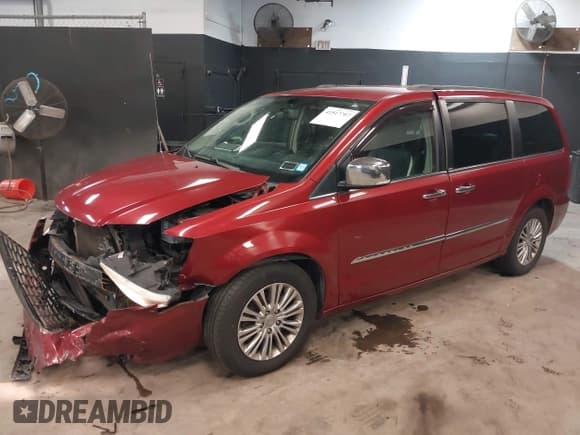 ✅ 2014 Chrysler Town & Country Touring L 30th Anniversary • VIN: 2C4RC1CG0ER237680 • Лот: 42517707. Опубликован ранее на IAAI с пробегом 117 138 миль. Бесплатный доступ к архиву аукционных продаж из США и подробный отчёт об истории автомобиля на DreamBid. Изображение 18.