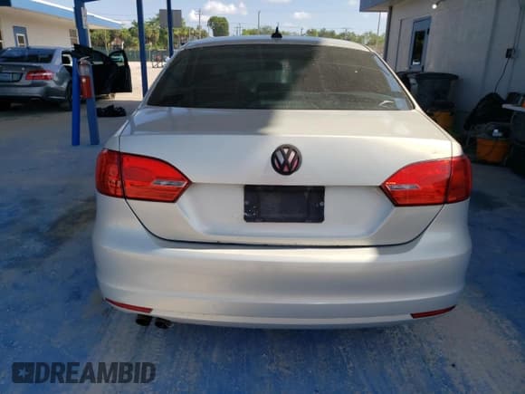 ✅ 2011 Volkswagen Jetta SE • VIN: 3VWDX7AJXBM319612 • Lot: 66919555. Listed on Copart with 160,799 mi. Free auction sales archive from the USA and detailed vehicle history report at DreamBid. Image 6.
