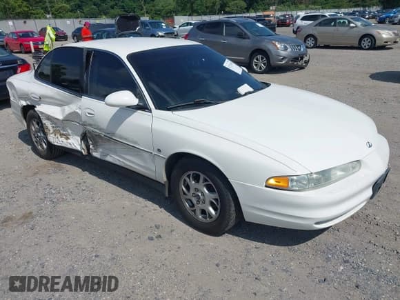 ✅ 2002 Oldsmobile Intrigue GL • VIN: 1G3WS52H52F141134 • Lot: 42733409. Wystawiony na IAAI z przebiegiem 206 973 mil. Bezpłatny archiwum sprzedaży aukcyjnych z USA i szczegółowy raport historii pojazdu na DreamBid. Zdjęcie 1.
