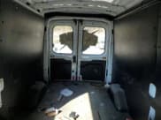 ✅ 2019 Ford Transit • VIN: 1FTYR2CM2KKB66448 • Lot: 80885015. Wystawiony na Copart z przebiegiem 50 415 mil. Bezpłatny archiwum sprzedaży aukcyjnych z USA i szczegółowy raport historii pojazdu na DreamBid. Zdjęcie 10.