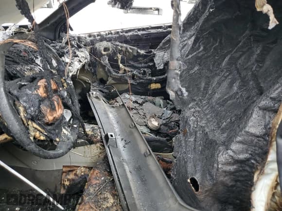 ✅ 2011 Honda CR-Z EX • VIN: JHMZF1D6XBS015265 • Lot: 71349994. Wystawiony na Copart z przebiegiem Nie podano. Bezpłatny archiwum sprzedaży aukcyjnych z USA i szczegółowy raport historii pojazdu na DreamBid. Zdjęcie 7.