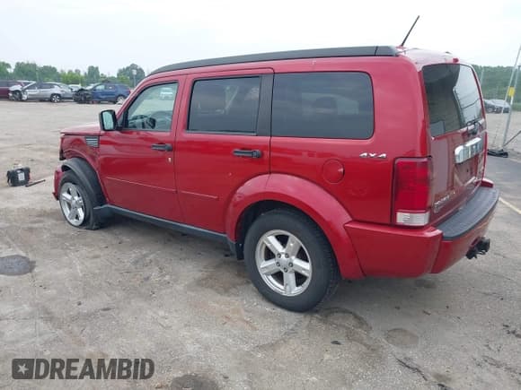 ✅ 2010 Dodge Nitro SXT • VIN: 1D4PU5GK8AW100730 • Lot: 42492250. Listed on IAAI with 116,581 mi. Free auction sales archive from the USA and detailed vehicle history report at DreamBid. Image 3.