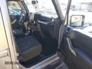 ✅ 2018 Jeep Wrangler Unlimited Rubicon Recon • VIN: 1C4BJWFG8JL848544 • Lot: 43600829. Wystawiony na IAAI z przebiegiem 88 588 mil. Bezpłatny archiwum sprzedaży aukcyjnych z USA i szczegółowy raport historii pojazdu na DreamBid. Zdjęcie 5.