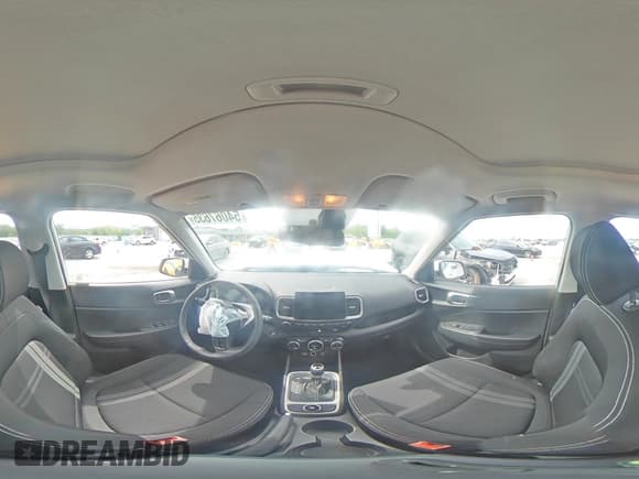 ✅ 2024 Hyundai Venue SEL • VIN: KMHRC8A39RU316861 • Lot: 54067635. Listed on Copart with 7,466 mi. Free auction sales archive from the USA and detailed vehicle history report at DreamBid. Image 16.