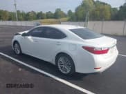 ✅ 2013 Lexus ES 250 • VIN: JTHBK1GG3D2015001 • Lot: 43268907. Wystawiony na IAAI z przebiegiem 186 473 mil. Bezpłatny archiwum sprzedaży aukcyjnych z USA i szczegółowy raport historii pojazdu na DreamBid. Zdjęcie 3.