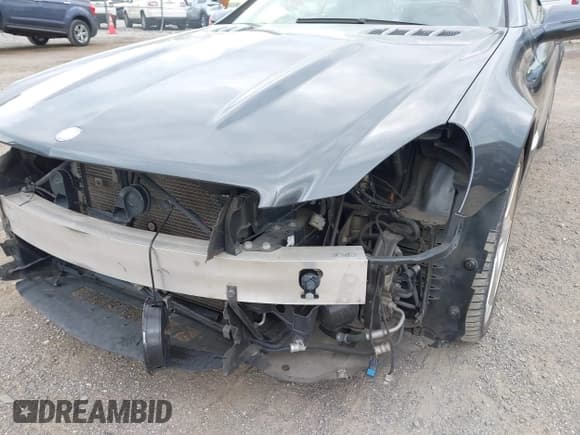 ✅ 2011 Mercedes-Benz SL 550 • VIN: WDBSK7BA1BF162428 • Lot: 42669810. Wystawiony na IAAI z przebiegiem 122 738 mil. Bezpłatny archiwum sprzedaży aukcyjnych z USA i szczegółowy raport historii pojazdu na DreamBid. Zdjęcie 6.