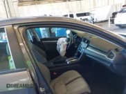 ✅ 2019 Honda Civic LX • VIN: 19XFC2F62KE208416 • Lot: 43315895. Listed on IAAI with 67,345 mi. Free auction sales archive from the USA and detailed vehicle history report at DreamBid. Image 5.